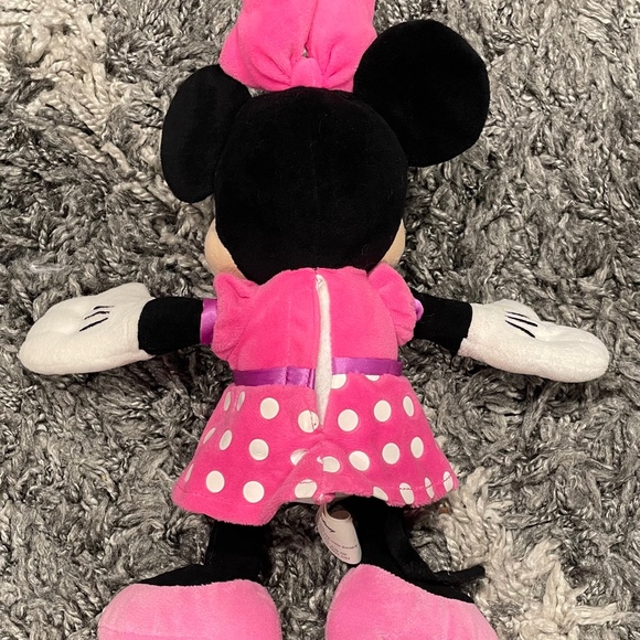 Disney SINGING TALKING MINNIE MOUSE BOWTIQUE 14\" Plush STUFFED ANIMAL W/ LIGHTS - Picture 2 of 4